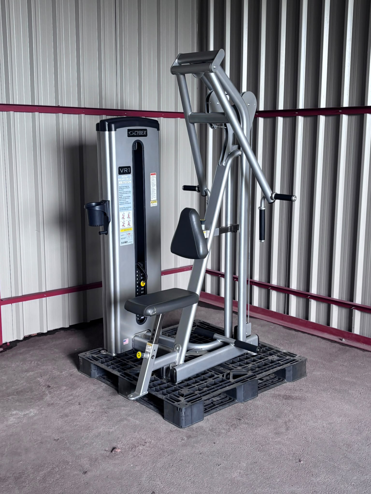 Cybex VR1 Row / Rear Delt – TDM Gym Shop