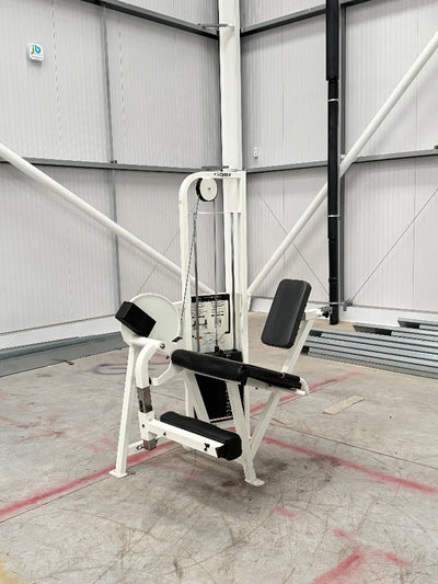Cybex VR2 Leg Extension