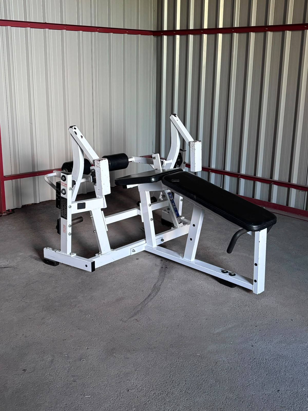 Hammer Strength Plate-Loaded Iso-Lateral Leg Curl